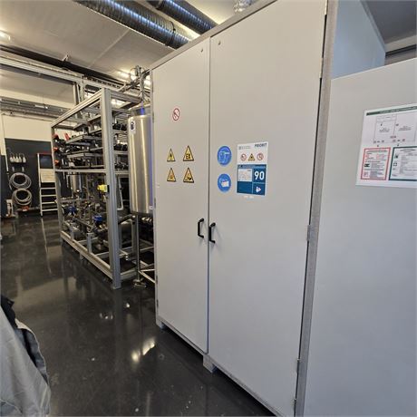 Sicherheitsschrank PRIOBOX F90-2 für brennbare Flüssigkeiten